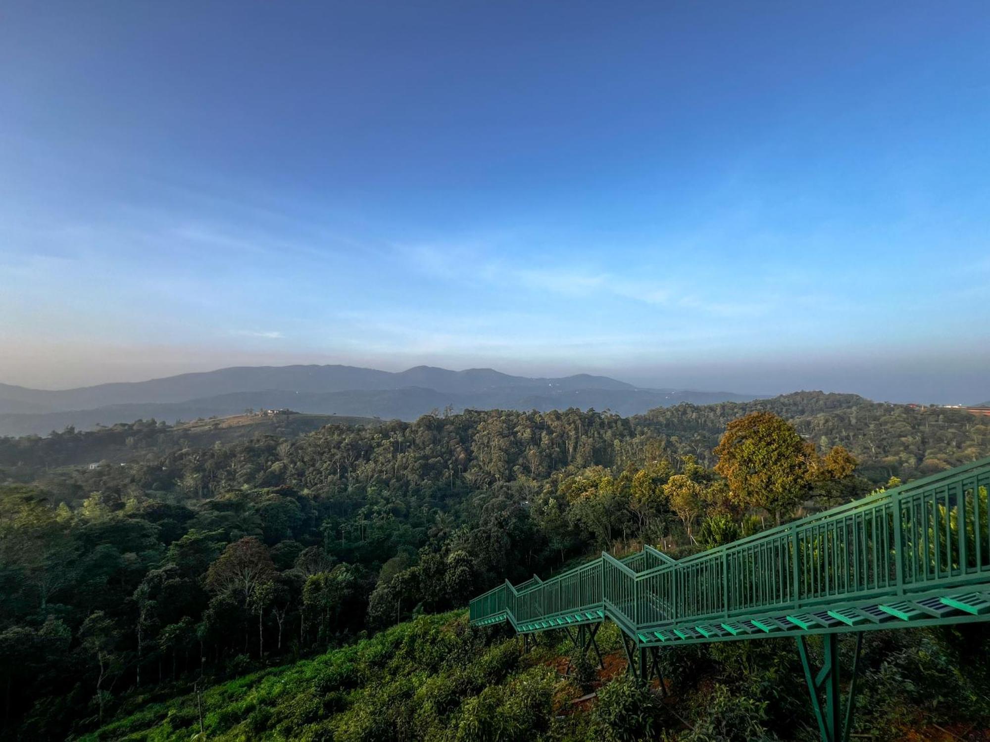 Cloudy Court Resort Idukki Exterior photo