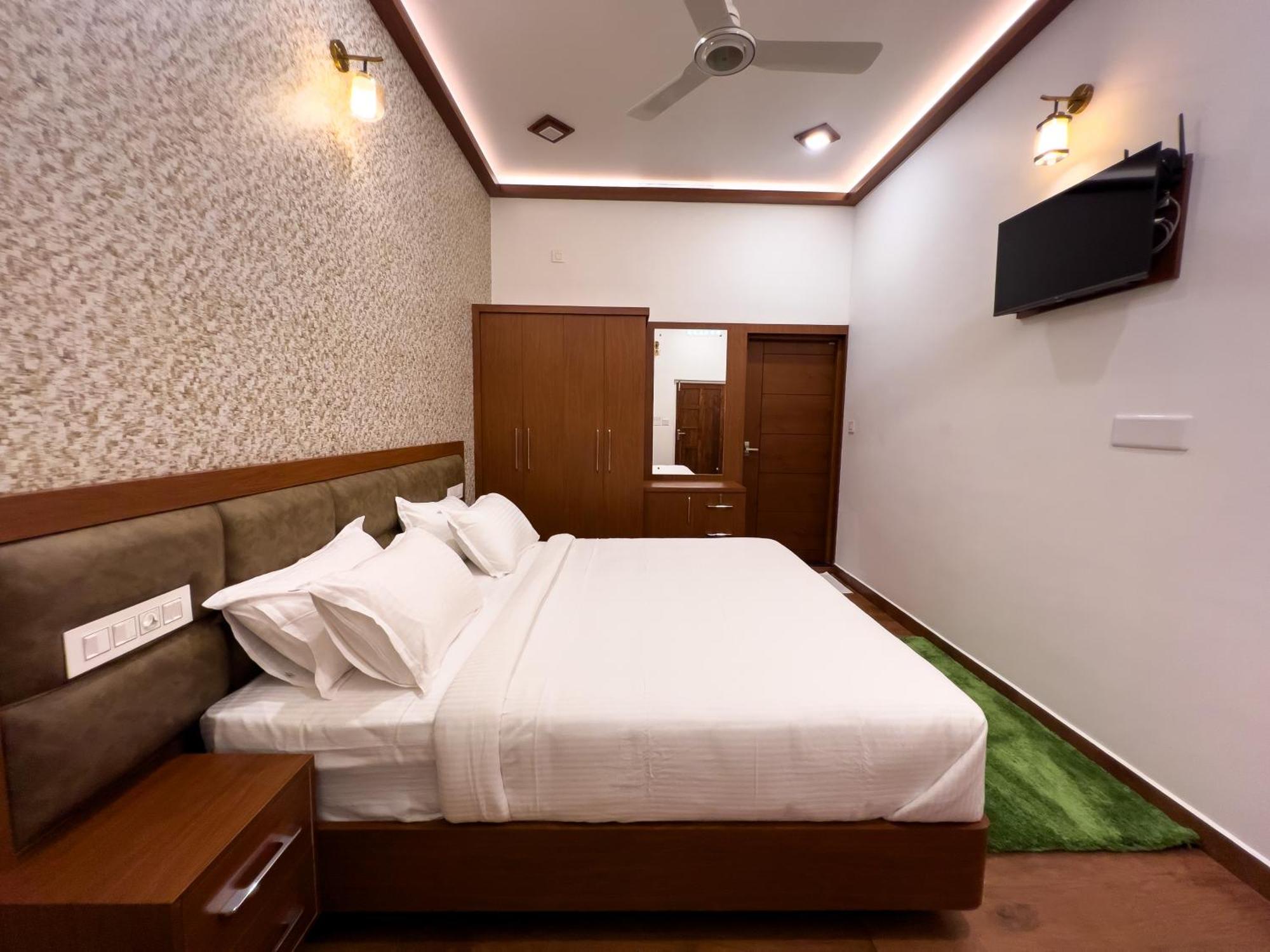 Cloudy Court Resort Idukki Exterior photo