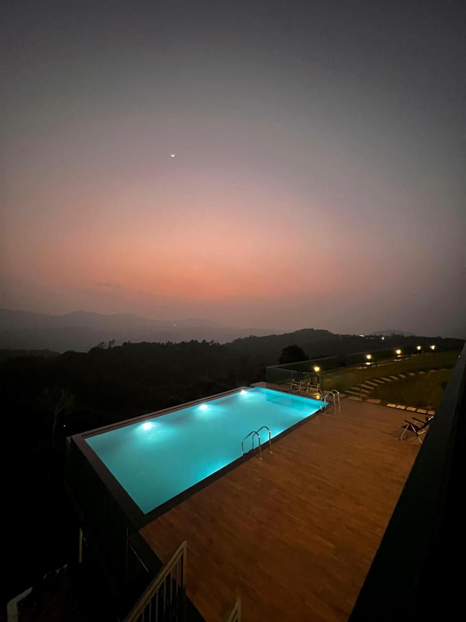 Cloudy Court Resort Idukki Exterior photo