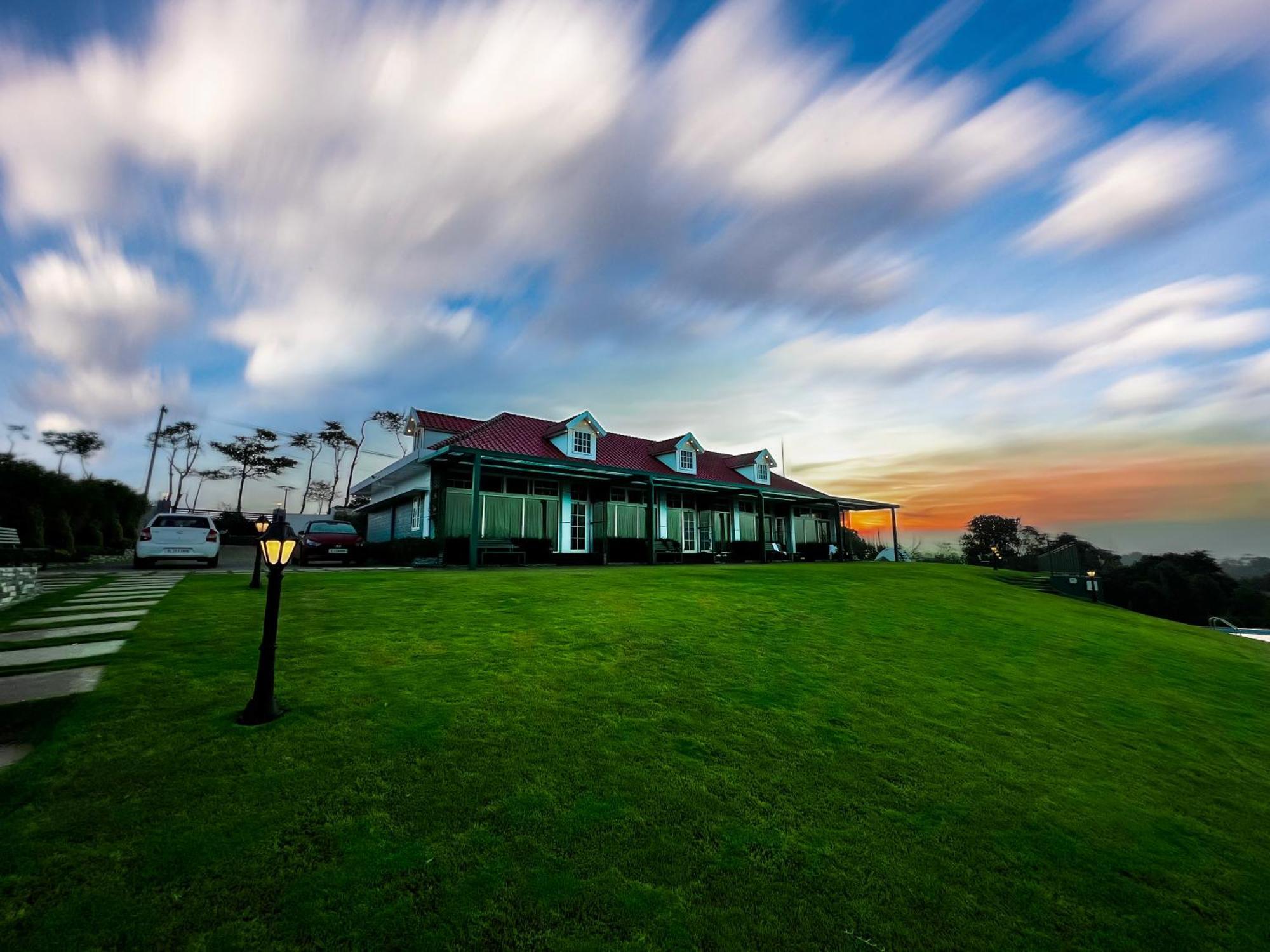 Cloudy Court Resort Idukki Exterior photo