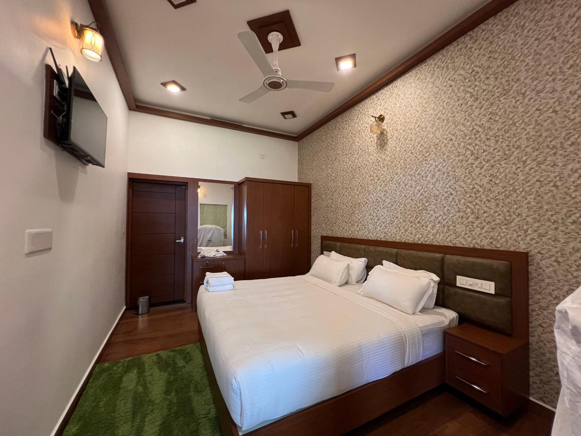 Cloudy Court Resort Idukki Exterior photo